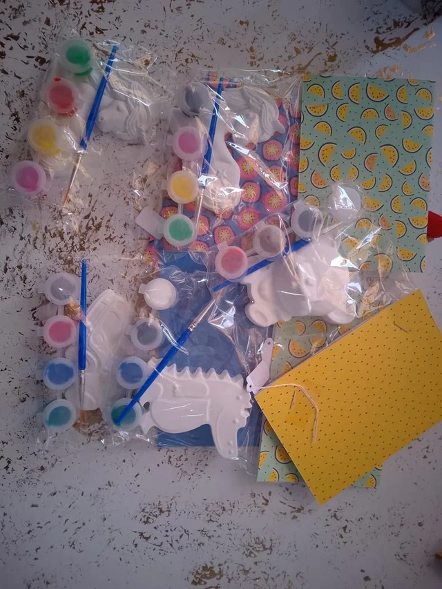 Kreatives Kinder-Mal-Set mit 1 Gussfigur, Pinsel & Farben | Renate Wurzer
