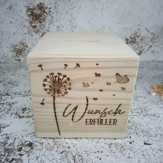 Spardose als Holzwürfel mit Lasergravur | KreativVeredelung