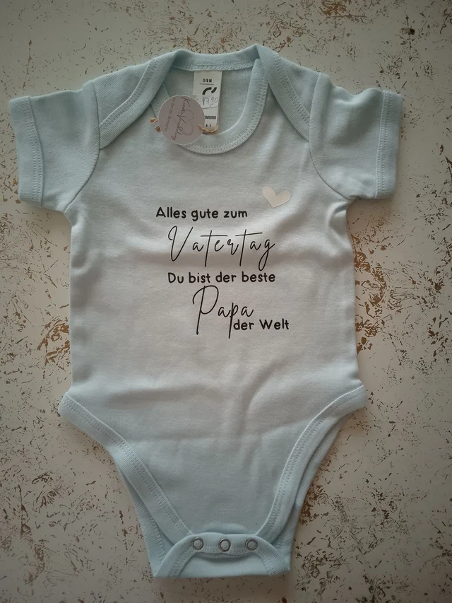 Vatertags-Babybody „Bester Papa der Welt“ in Hellblau | KreativVeredelung