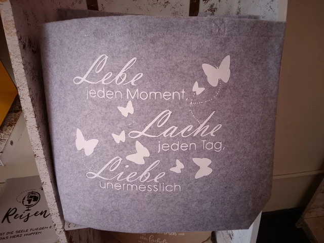 Filz-Shopper „Lebe, Lache, Liebe“ Hellgrau | KreativVeredelung