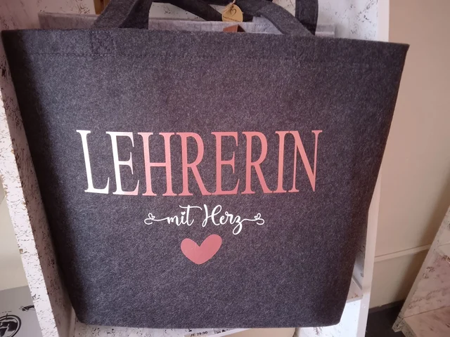 Filz-Shopper „Lehrerin mit Herz“ Anthrazit | KreativVeredelung